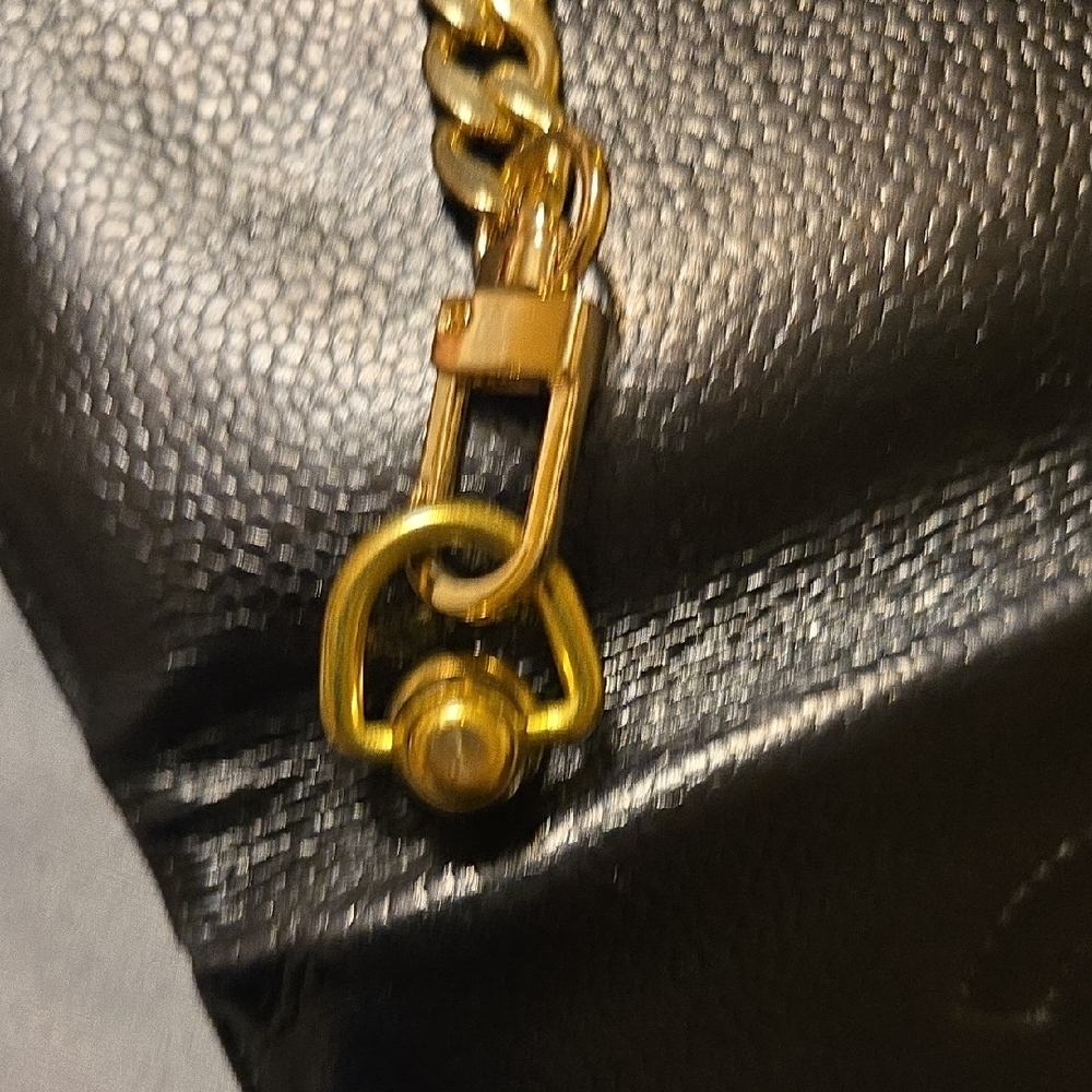 CHANEL Black Leather Card Holder with Gold Chain - Picture 9 of 11